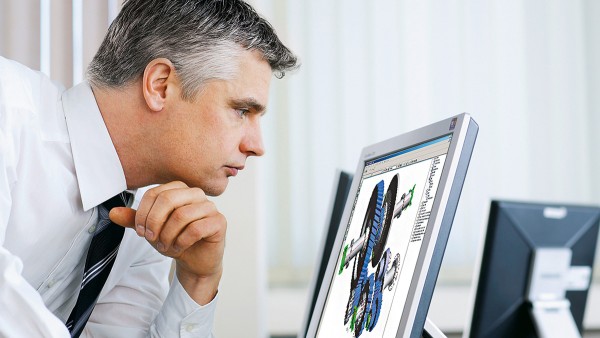 Schaeffler accorde une grande importance à la collaboration partenariale, par exemple, lors du calcul et de la conception des roulements.