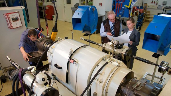 Centre de contrôle ferroviaire, validation et reconditionnement des roulements
