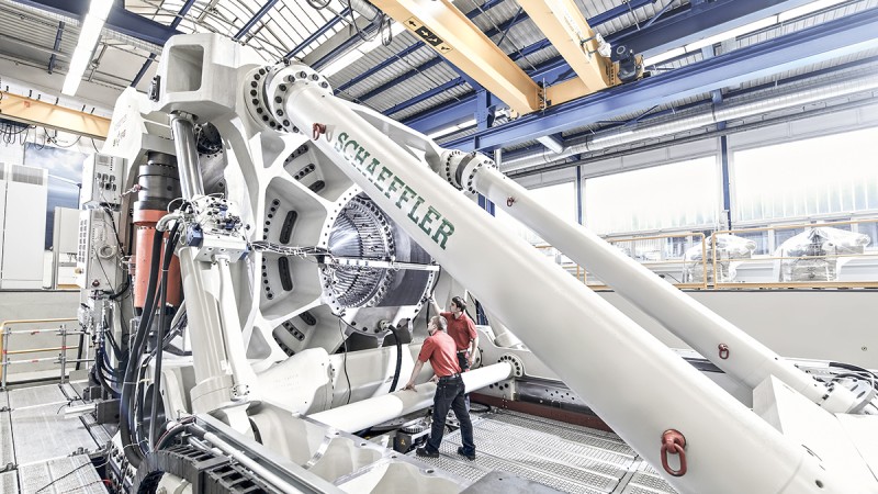 ASTRAIOS est l’un des bancs d’essai de roulement de grandes dimensions le plus moderne et le plus performant au monde.